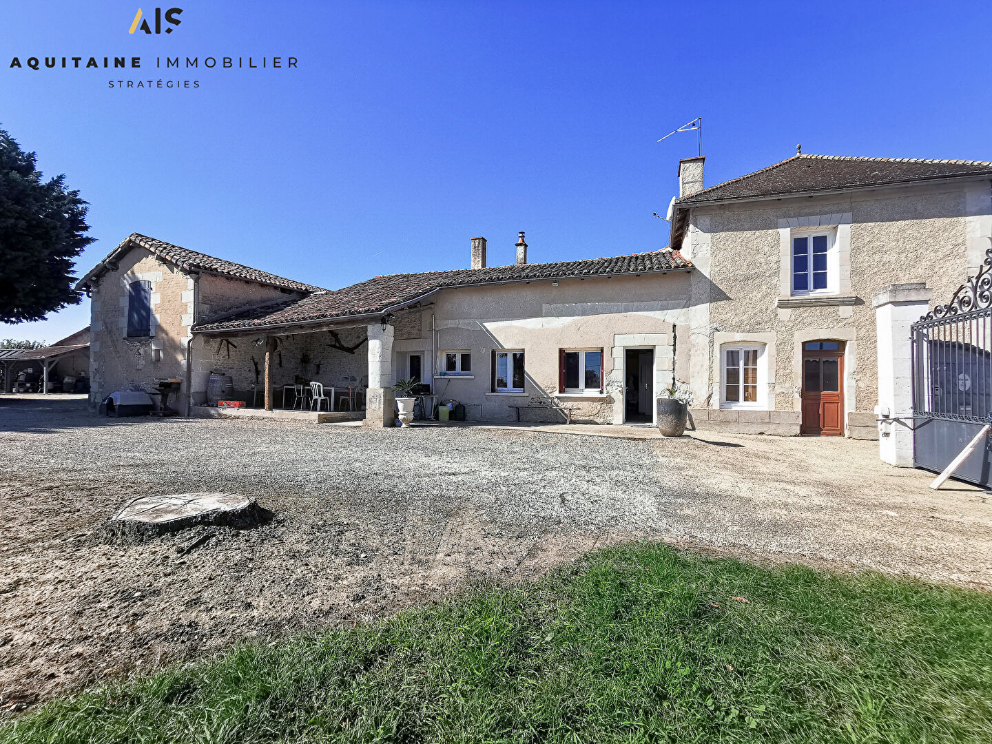 AQUITAINE IMMOBILIER STRATEGIES - MAISON T6 - SAINT MARTIN LA PALLU