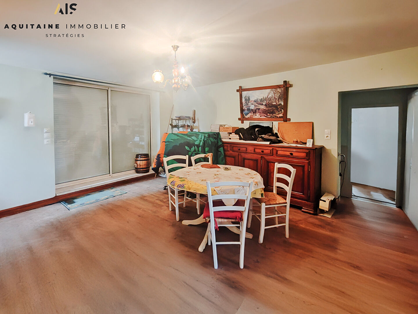 Photo AQUITAINE IMMOBILIER STRATEGIES - MAISON T6 - SAINT MARTIN LA PALLU image 4/6