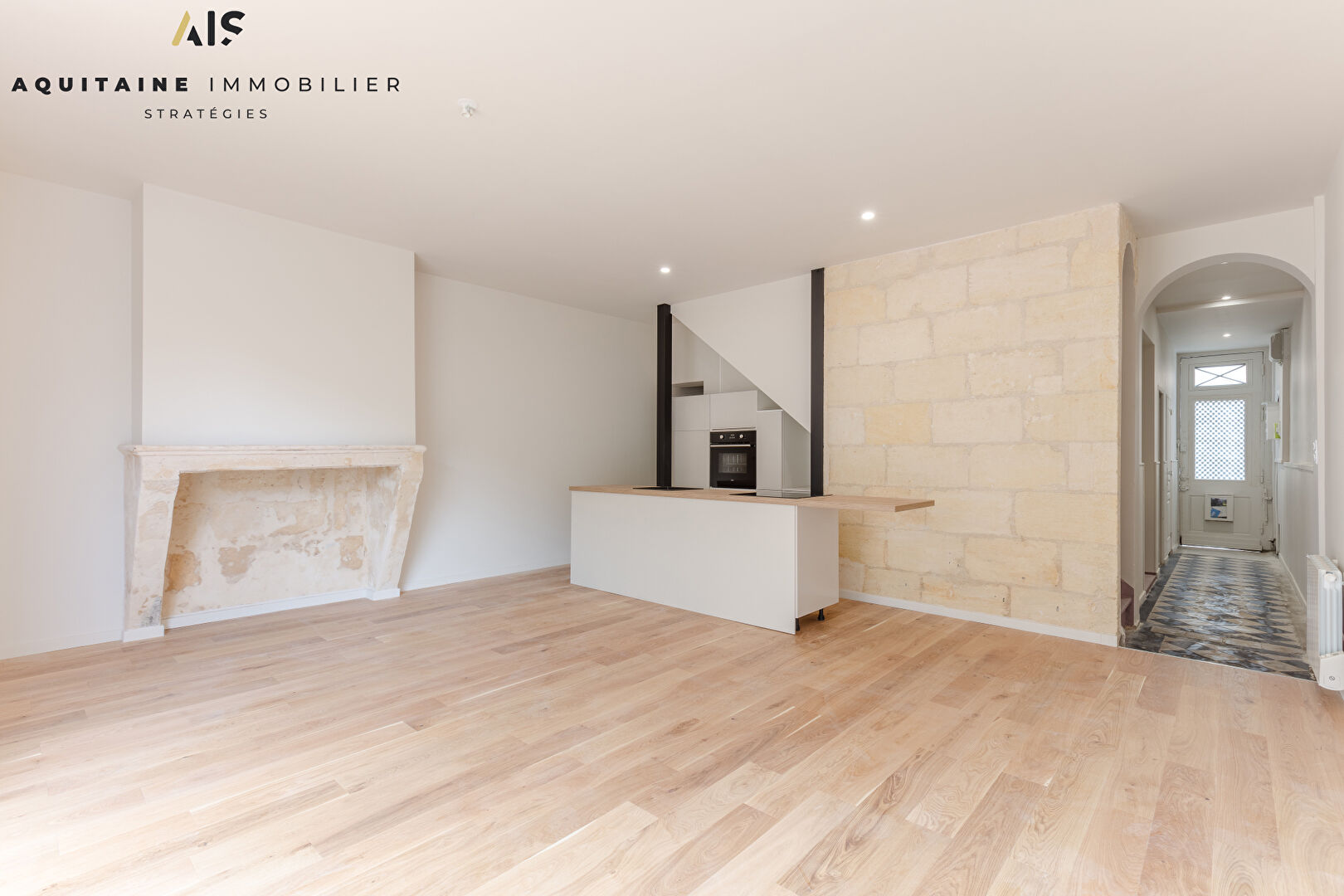 AQUITAINE IMMOBILIER STRATEGIES - EXCLUSIVITE - BORDEAUX  SECTEUR SAINT NICOLAS - SAINT GENES - NANSOUTY - MAISON T5 122 M² + GARAGE 20 M² + TERRASSE 28 M²