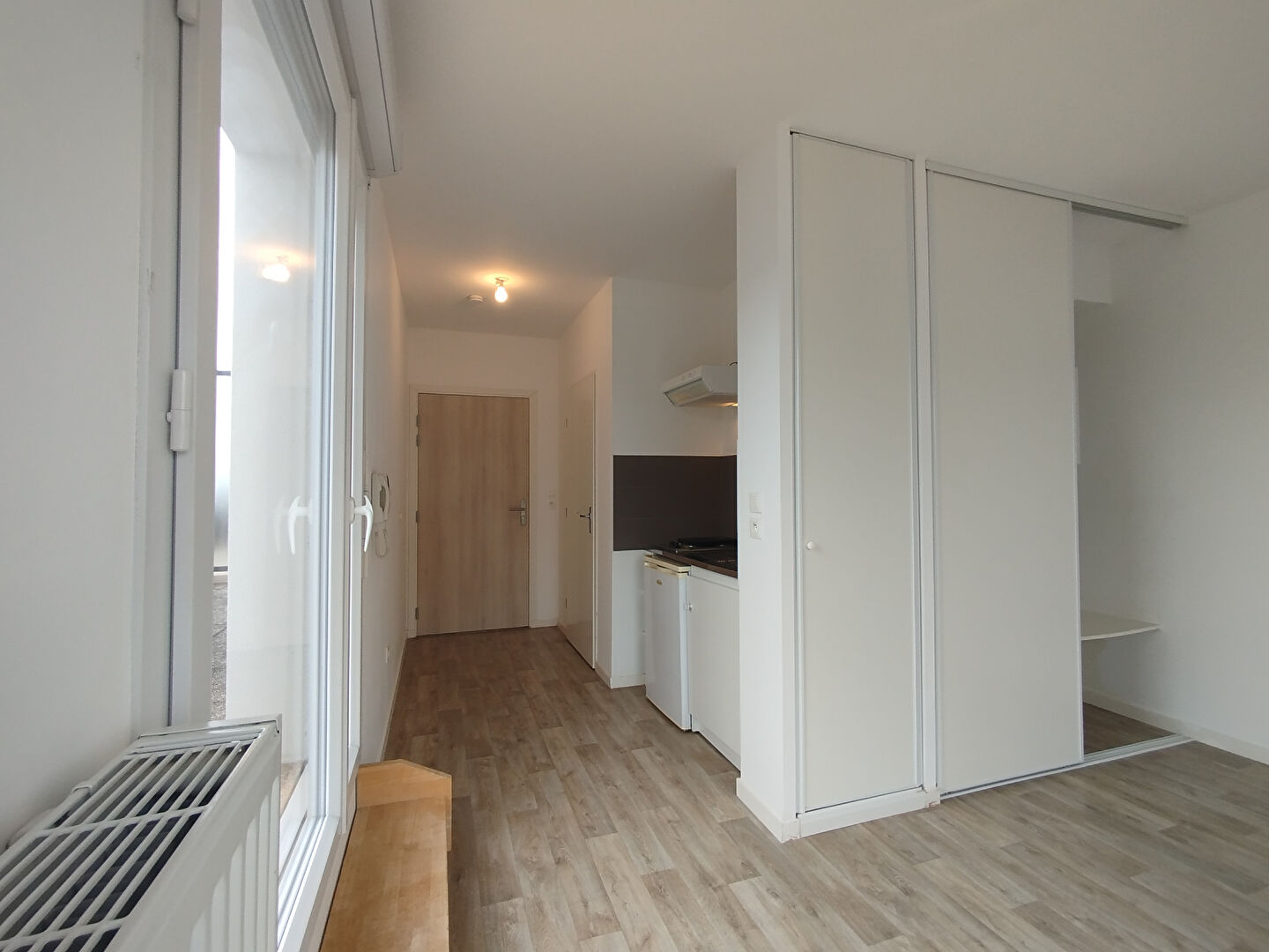 AQUITAINE IMMOBILIER STRATEGIES - EXCLUSIVITE - CHU / FAC DE MEDECINE - TYPE 1 - 22 M² -  BALCON - LIBRE DE TOUTE OCCUPATION