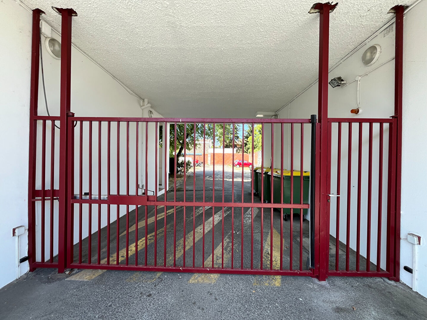 Photo AQUITAINE IMMOBILIER STRATEGIES - EXCLUSIVITE - STUDIO 23 M² BORDEAUX SAINT AUGUSTIN / PELLEGRIN + PARKING EXTERIEUR PRIVATIF. image 5/6