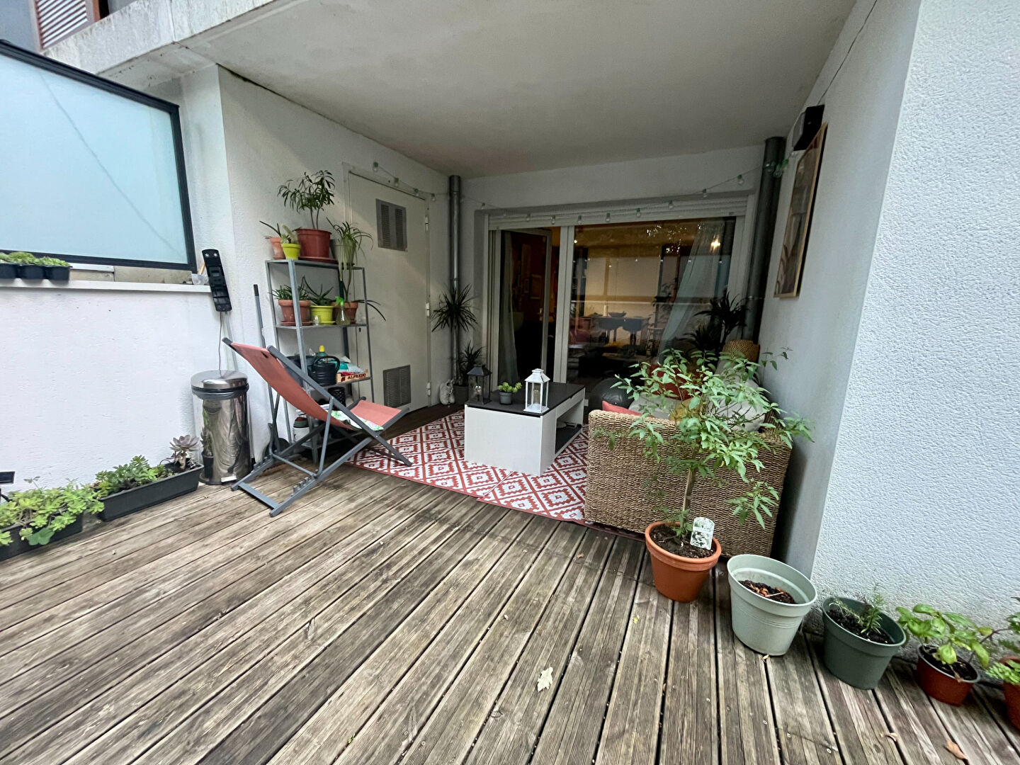 Photo AQUITAINE IMMOBILIER STRATEGIES - EXCLUSIVITE - CENON - T2 46.50 M² -TERRASSE 25 M² image 4/6