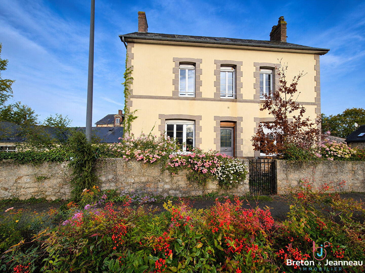 Jolie maison entre Ambrières-les-Vallées et Lassay-les-Châteaux