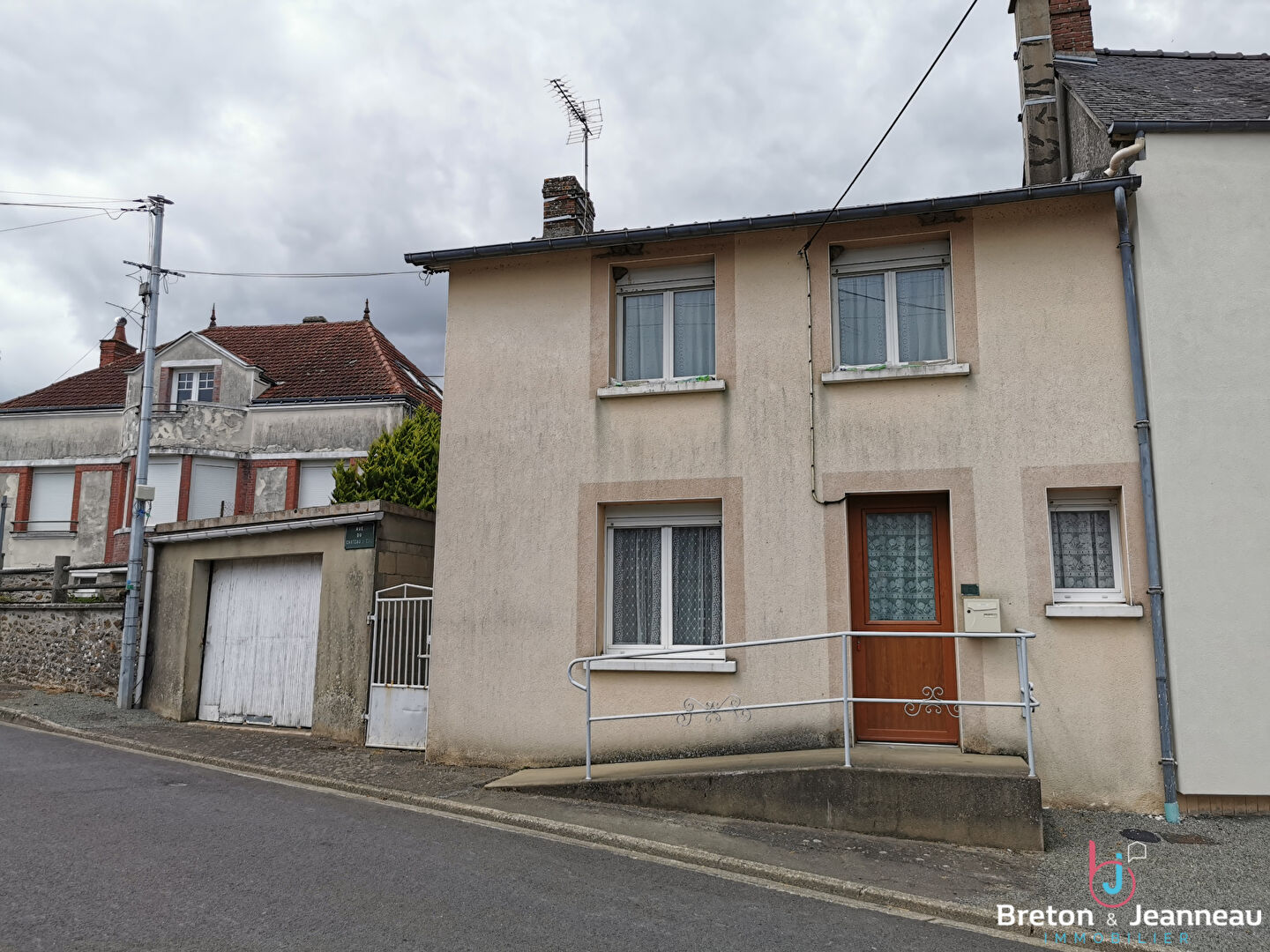 Maison à Loupfougères