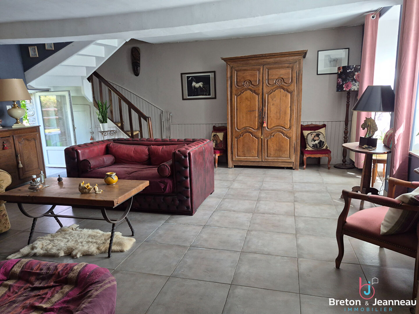 Maison en pierres sur 3 hectares 9 à Thuboeuf