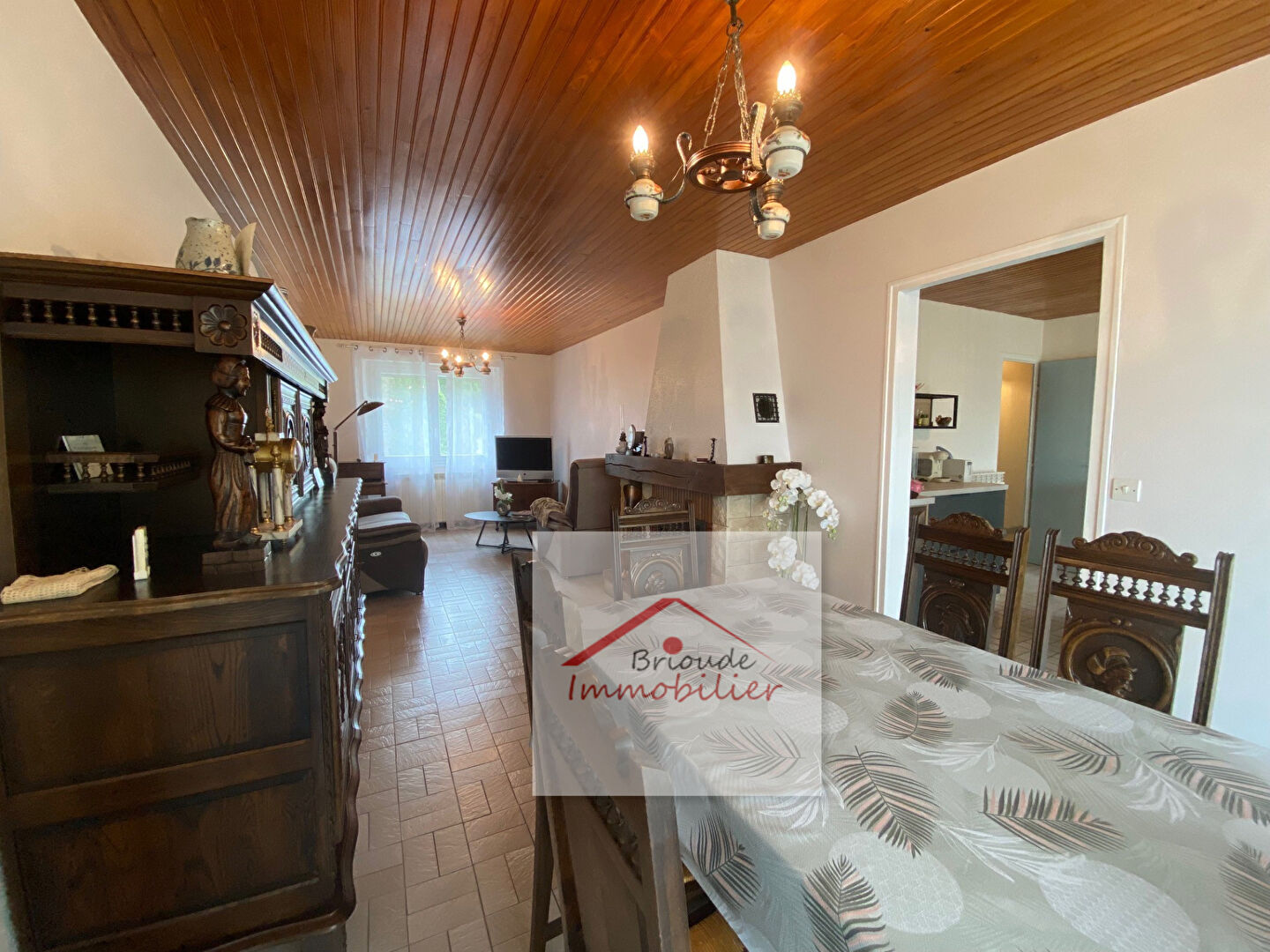 Photo Maison 4 chambres terrain et garages image 5/6