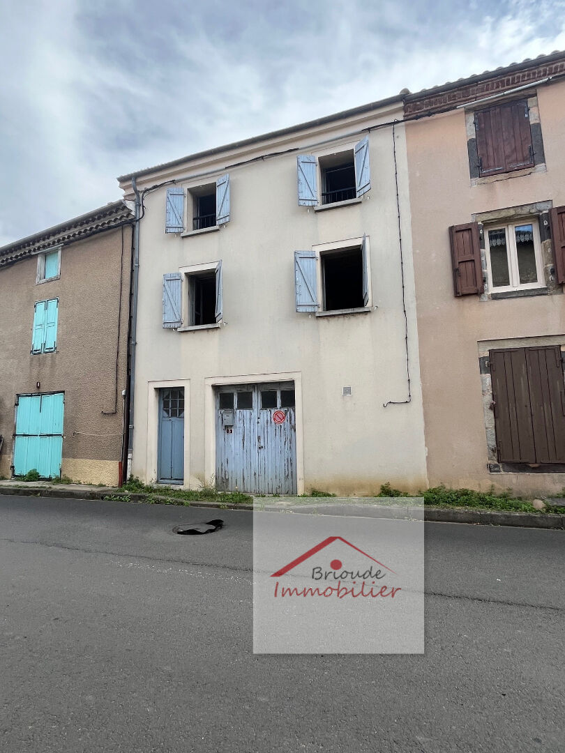 Maison de bourg  avec garage