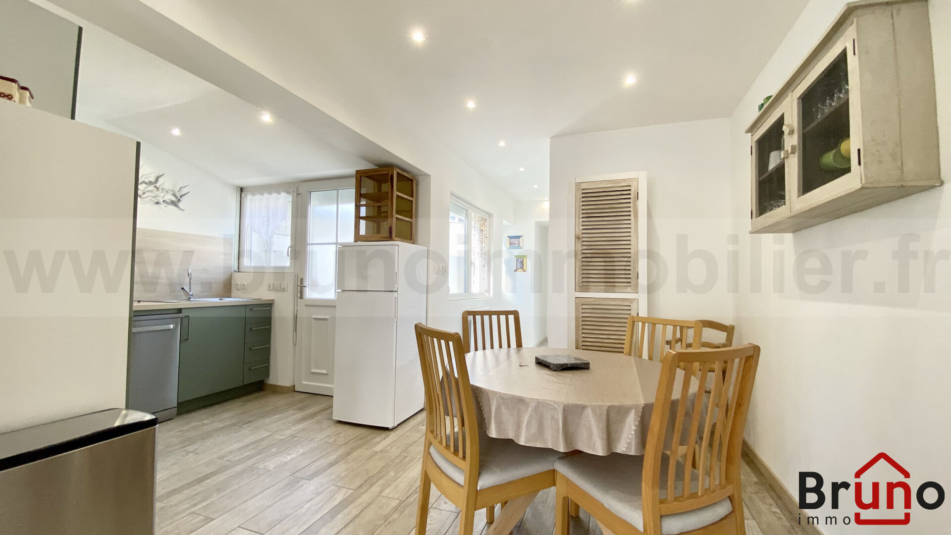 Photo LE CROTOY PLEIN CENTRE-VILLE image 6/6