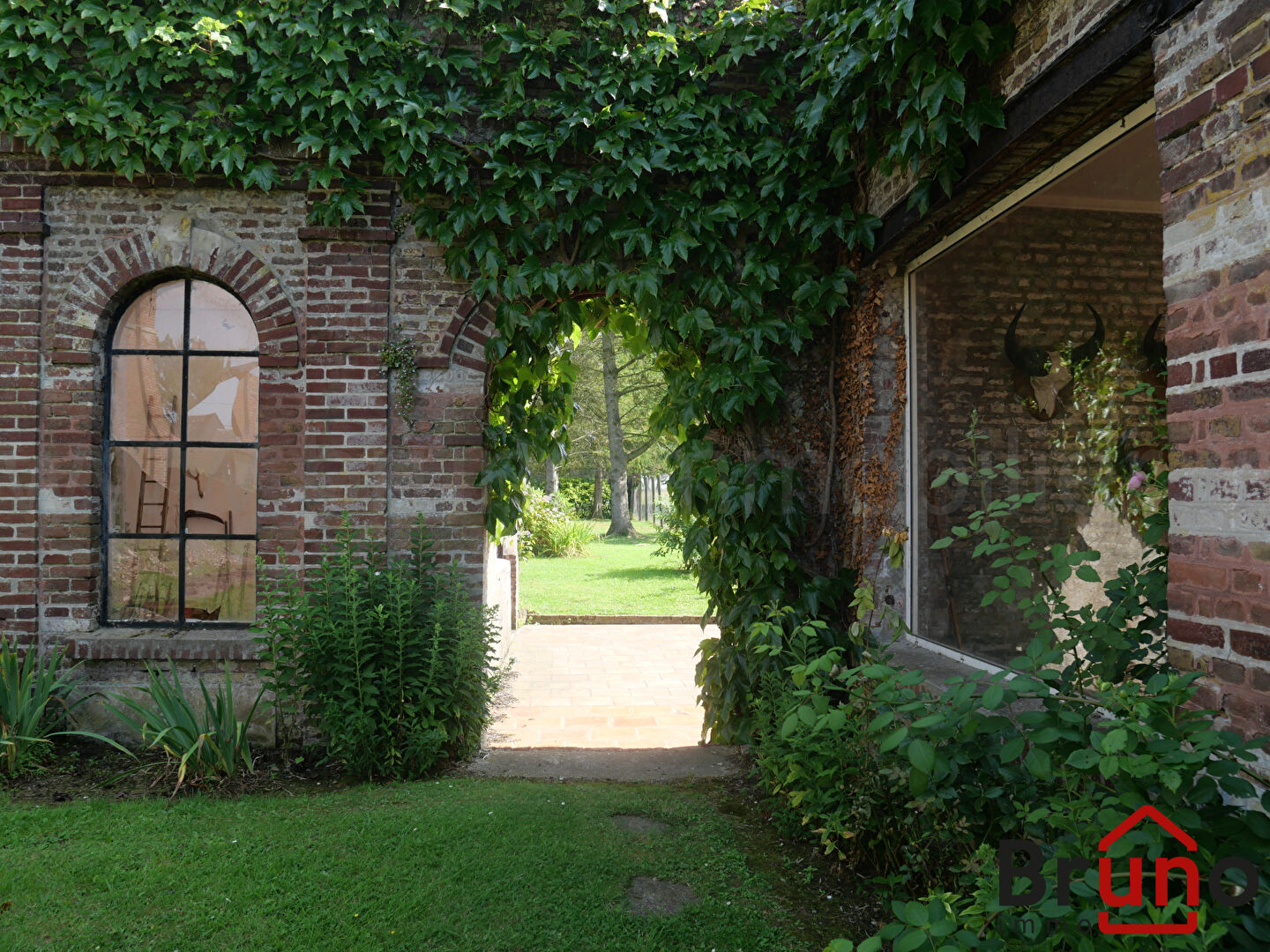 Photo TULLY image 3/6