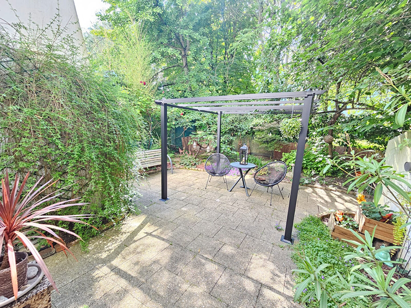 Photo Joli Duplex 5 pièces ** Proche RER - écoles - commerces ** image 2/6