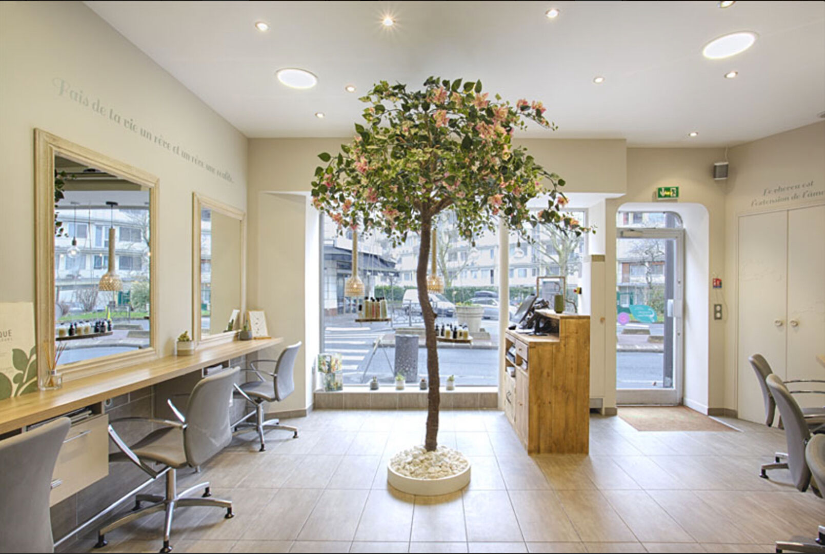 Salon de coiffure Vincennes 33 m2 + cave 18m2