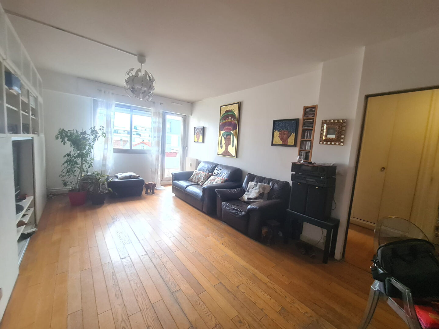 Photo T4 Vincennes : Plein Sud, 2 Balcons, Parking & Cave image 1/6