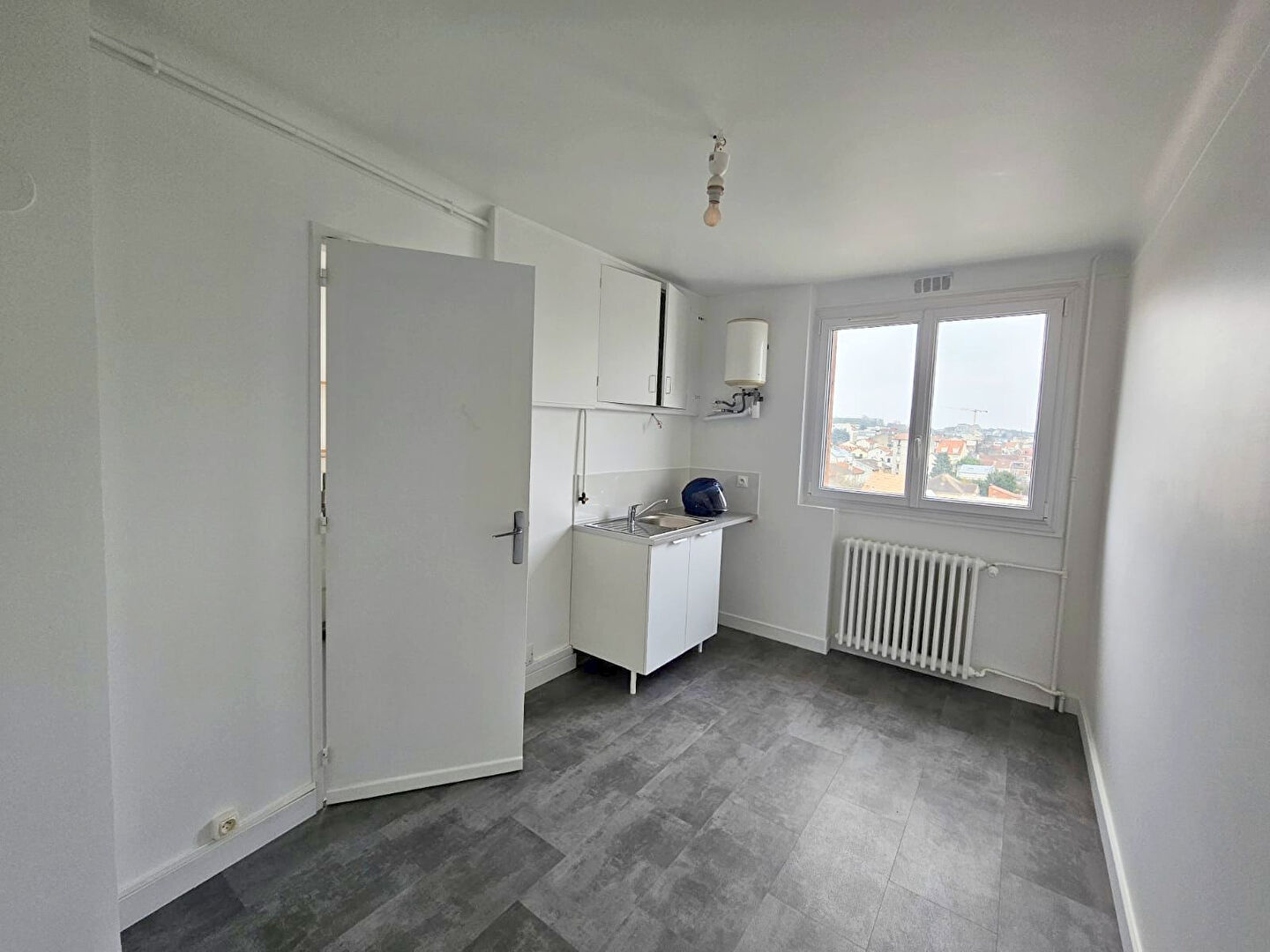 Photo Immeuble de rapport  - 27 pièces ** QUARTIER RIGOLLOTS - LIM. VINCENNES ** image 2/4