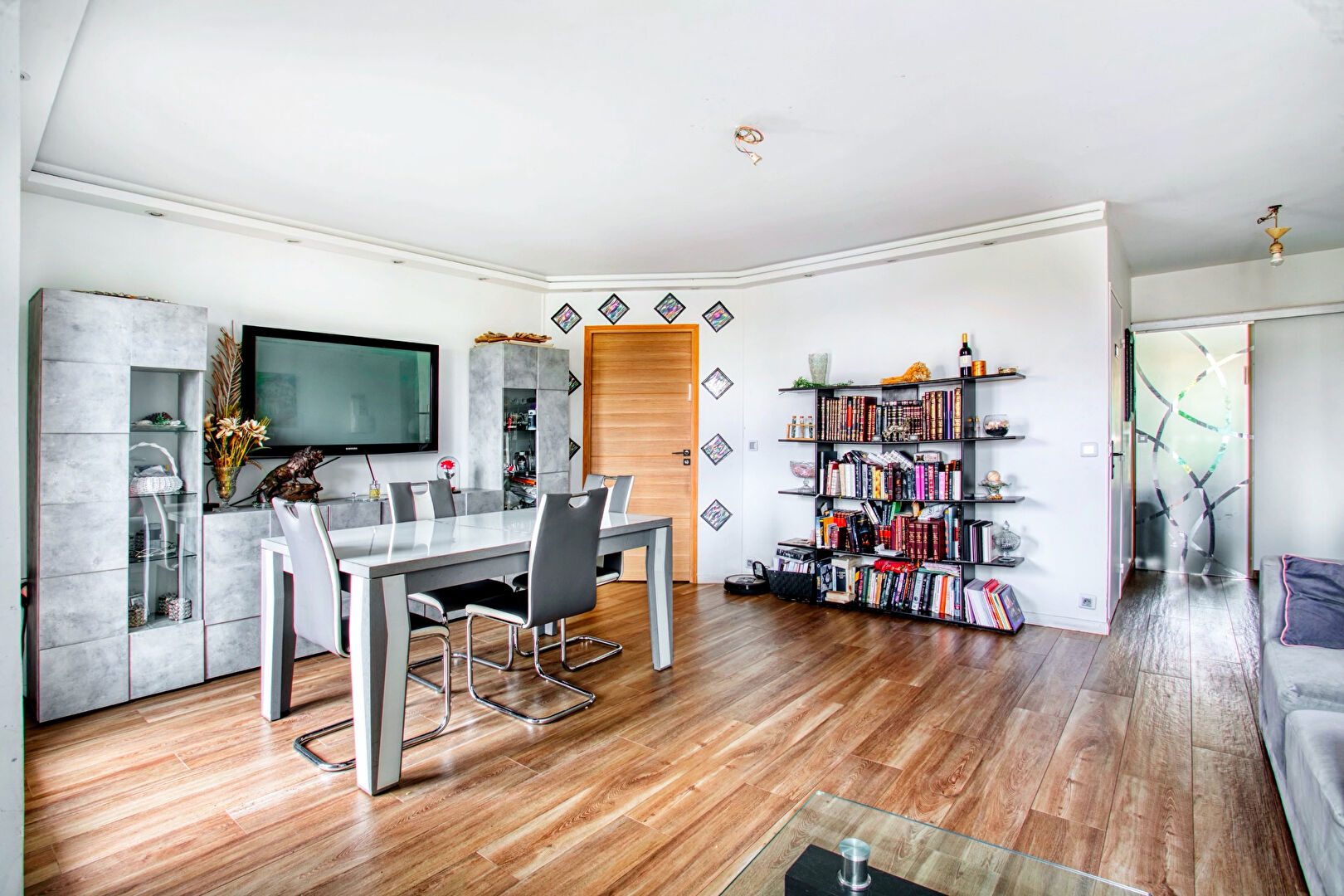 Photo Appartement T4 Vue Lac avec Jardin Privatif * Parking * image 2/6