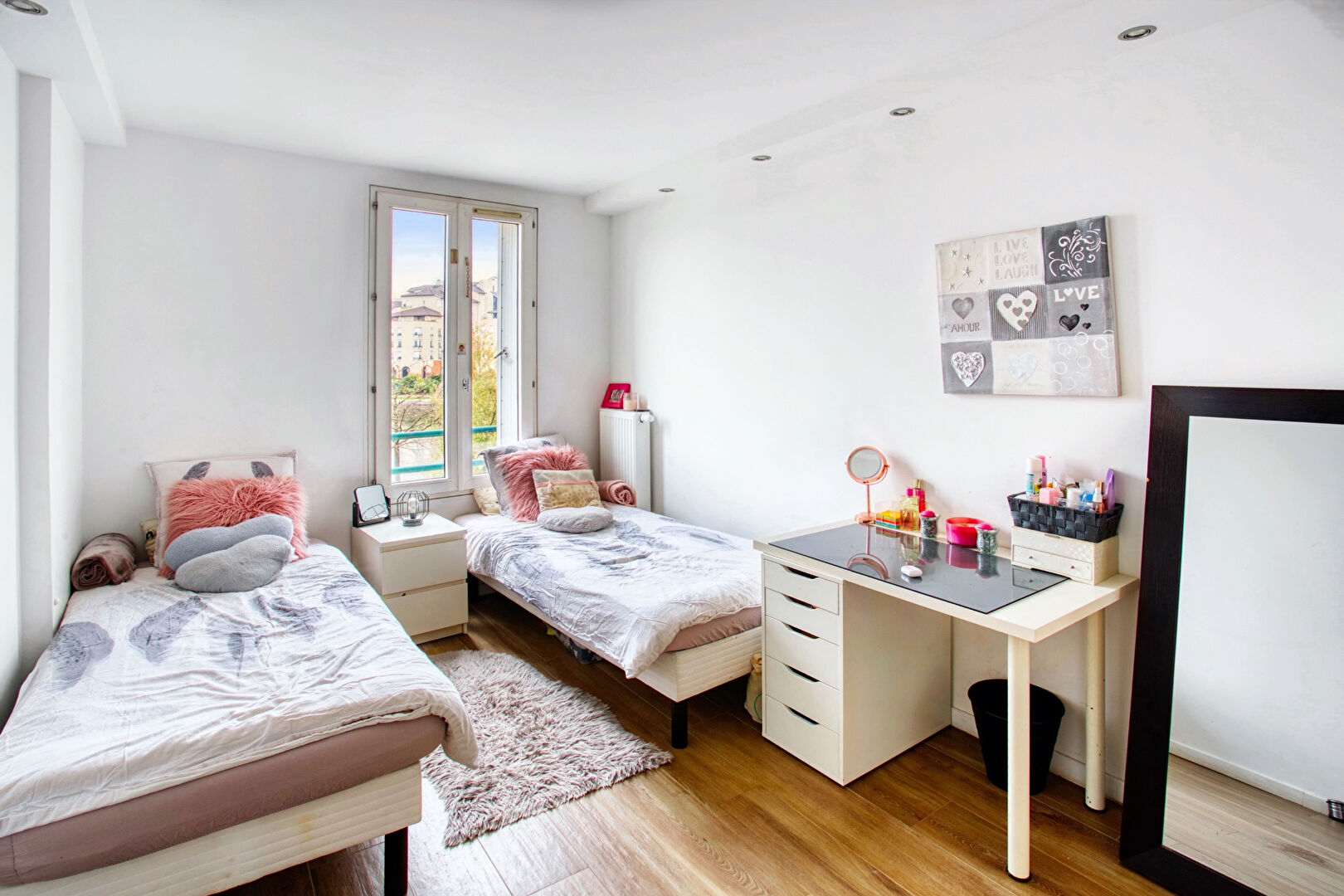 Photo Appartement T4 Vue Lac avec Jardin Privatif * Parking * image 4/6