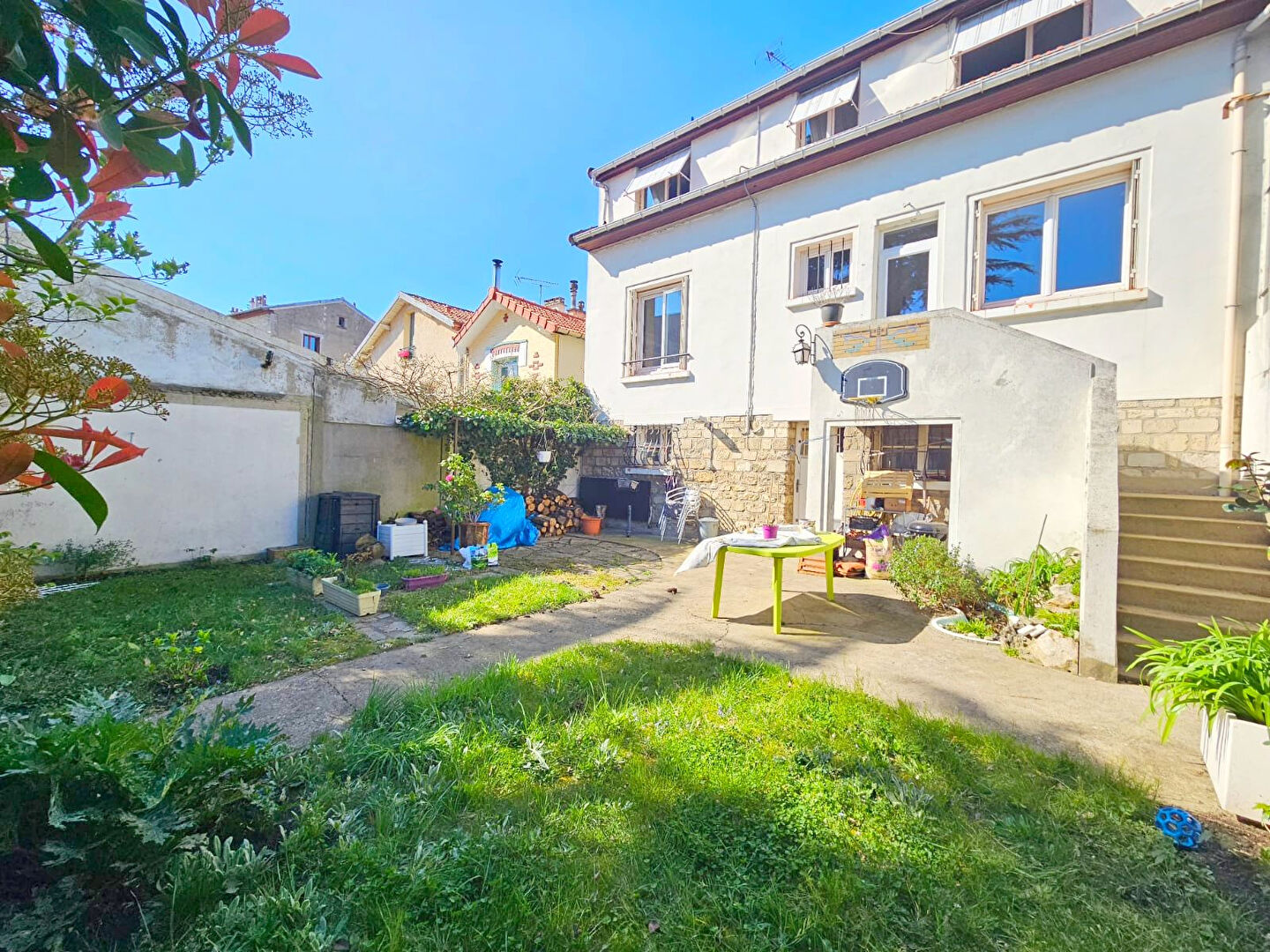 Belle maison 7 pièces + Jardin & garage ** QUARTIER PLATEAU **