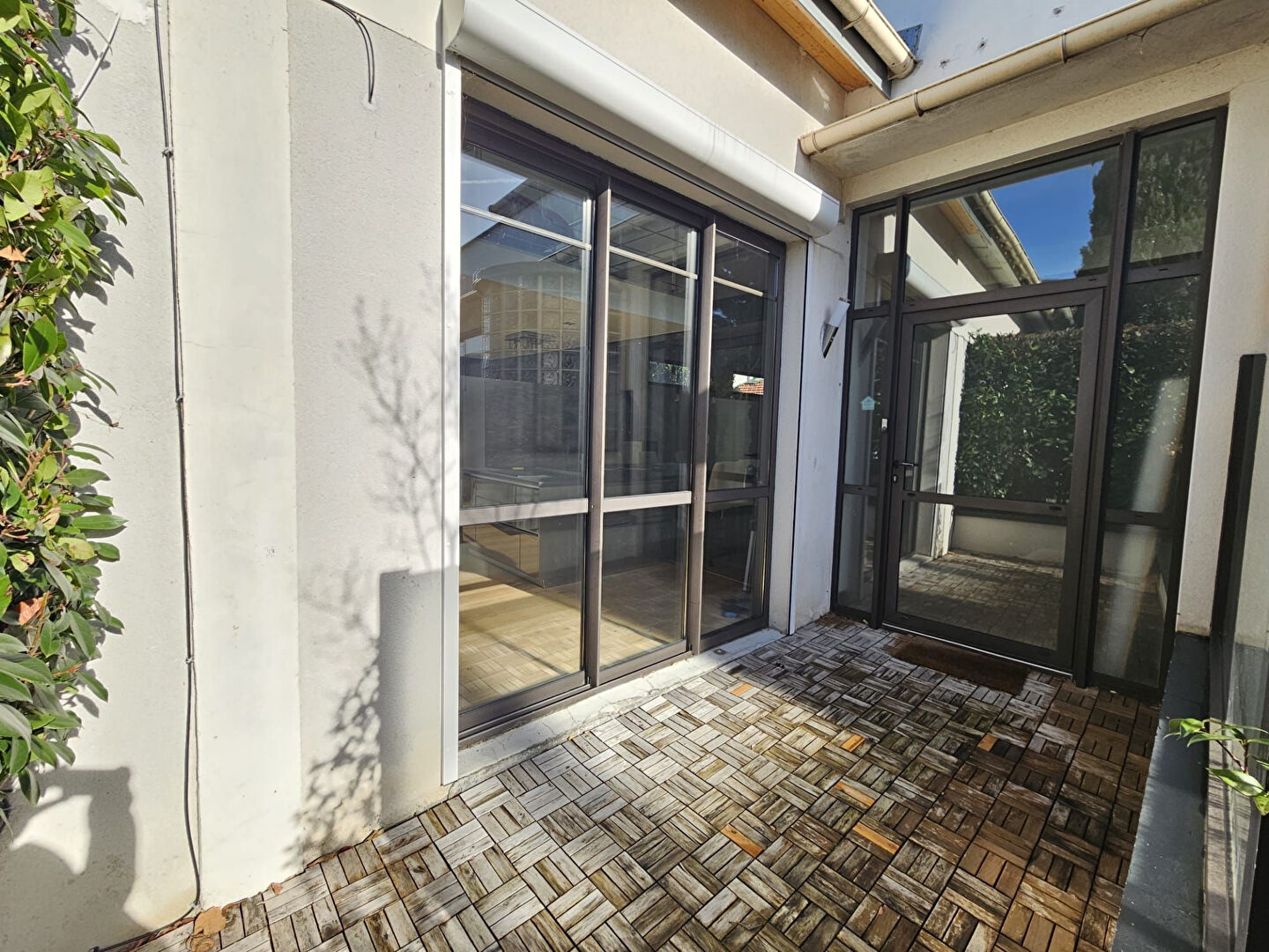 Photo SUPERBE LOFT 6 PIECES + TERRASSE & COUR ** CENTRE VERDUN ** image 3/6