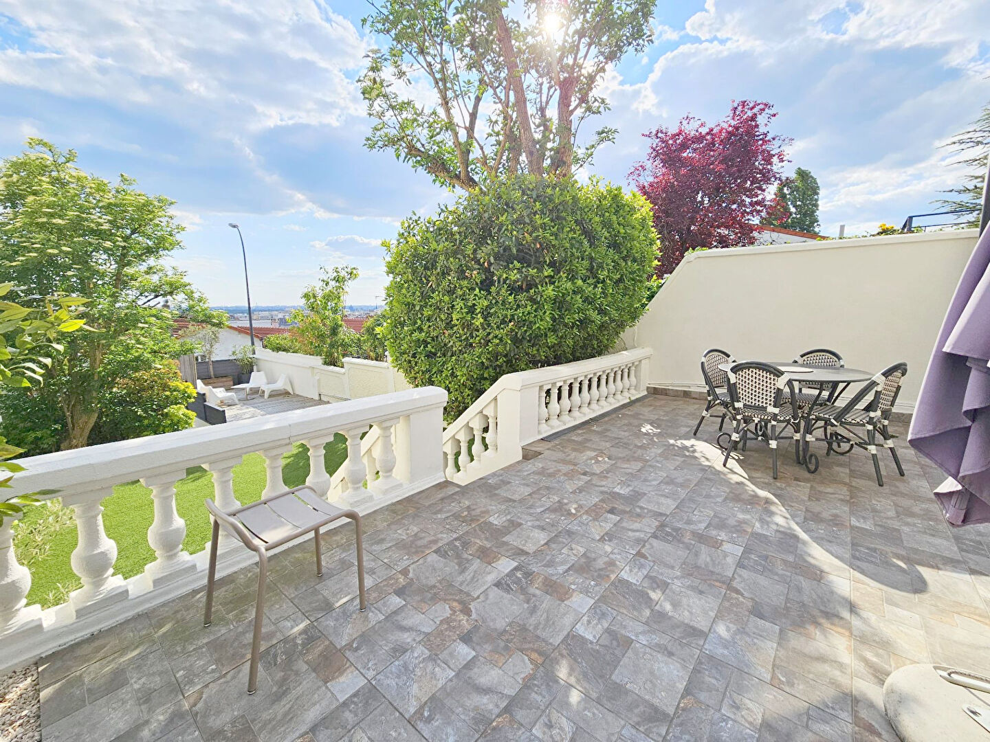 Photo SPLENDIDE MAISON 7 PIECES + JARDIN & PARKING ** RIGOLLOTS ** image 6/6