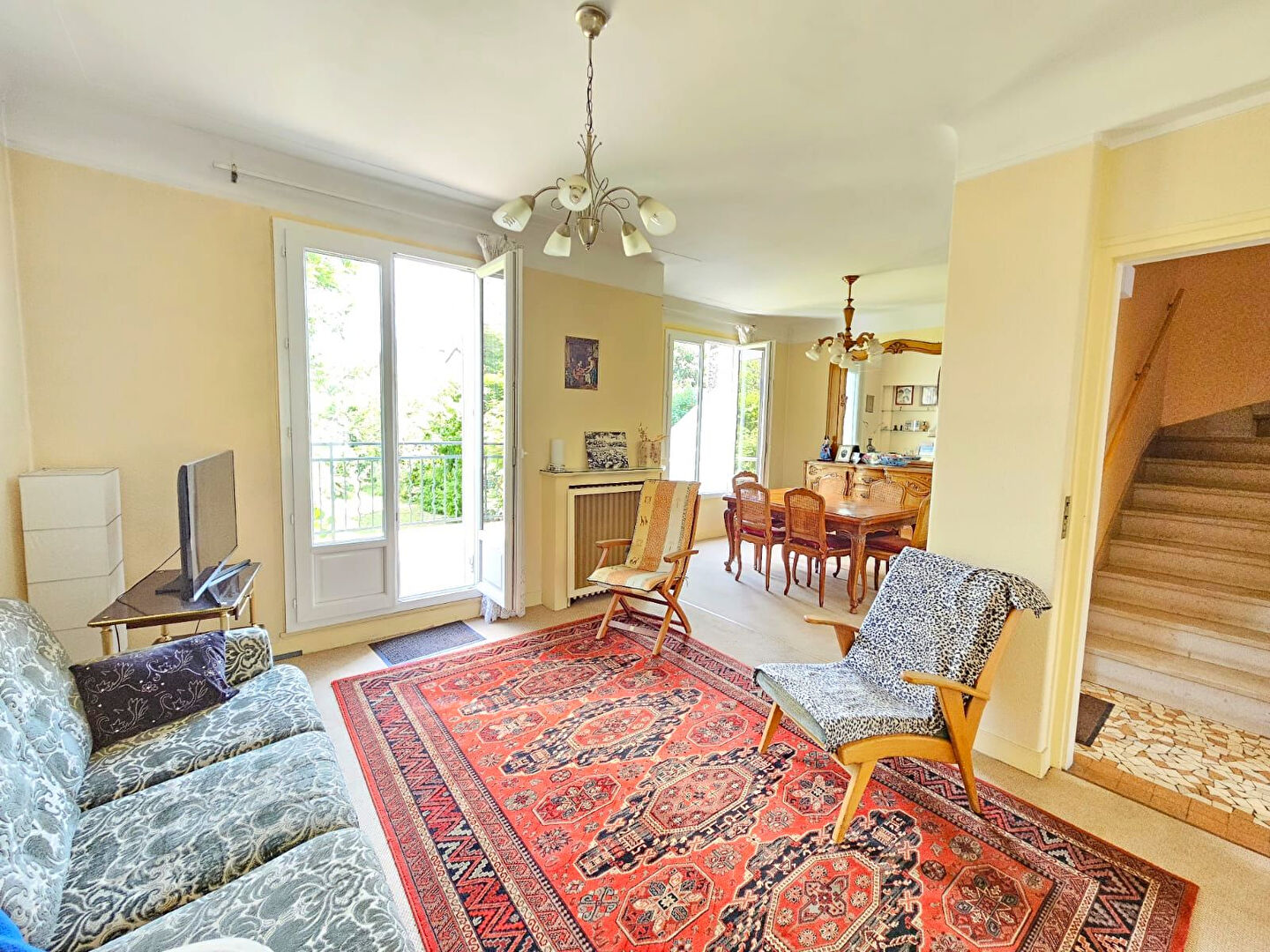 Photo Belle maison 6 pièces + Jardin & sous-sol  *** PROCHE HOTEL DE VILLE  *** image 4/6