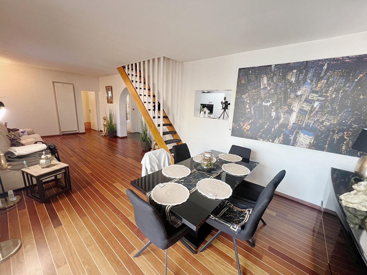 Photo Maison  familiale - 7 pièces - 146 m2 - Jardin image 5/6