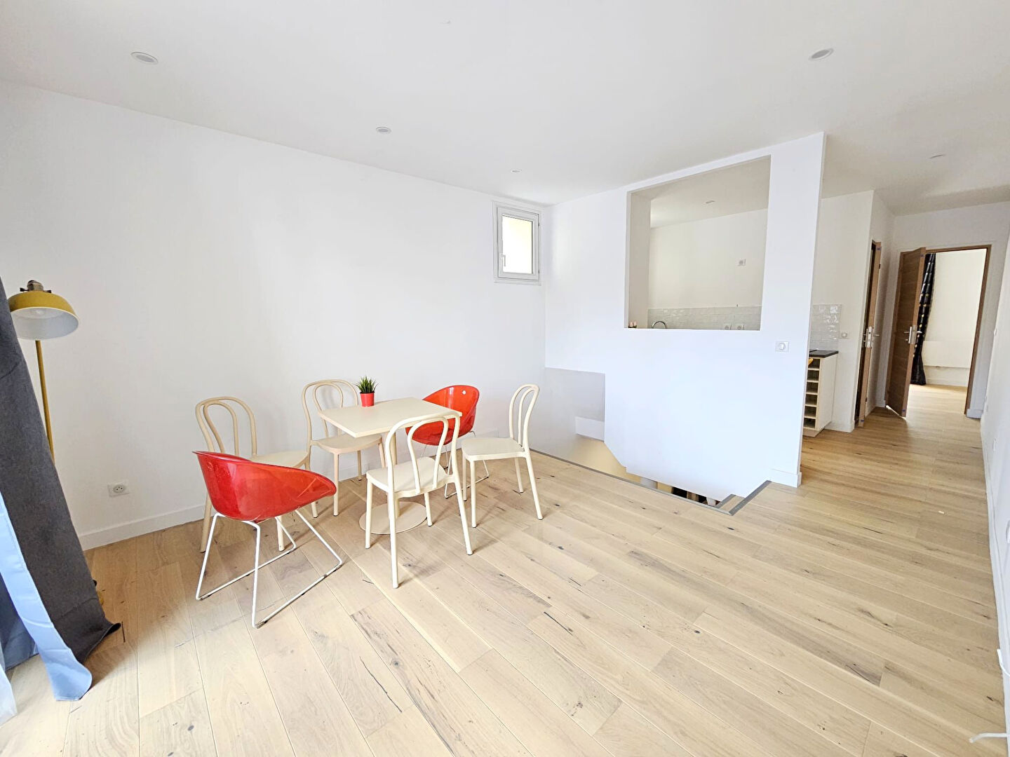 RAVISSANT DUPLEX INVERSE 4 PIECES + BALCON/ TERRASSE ** QUARTIER BOIS  - 10 min M° CHAEAU DE VINCENNES ****