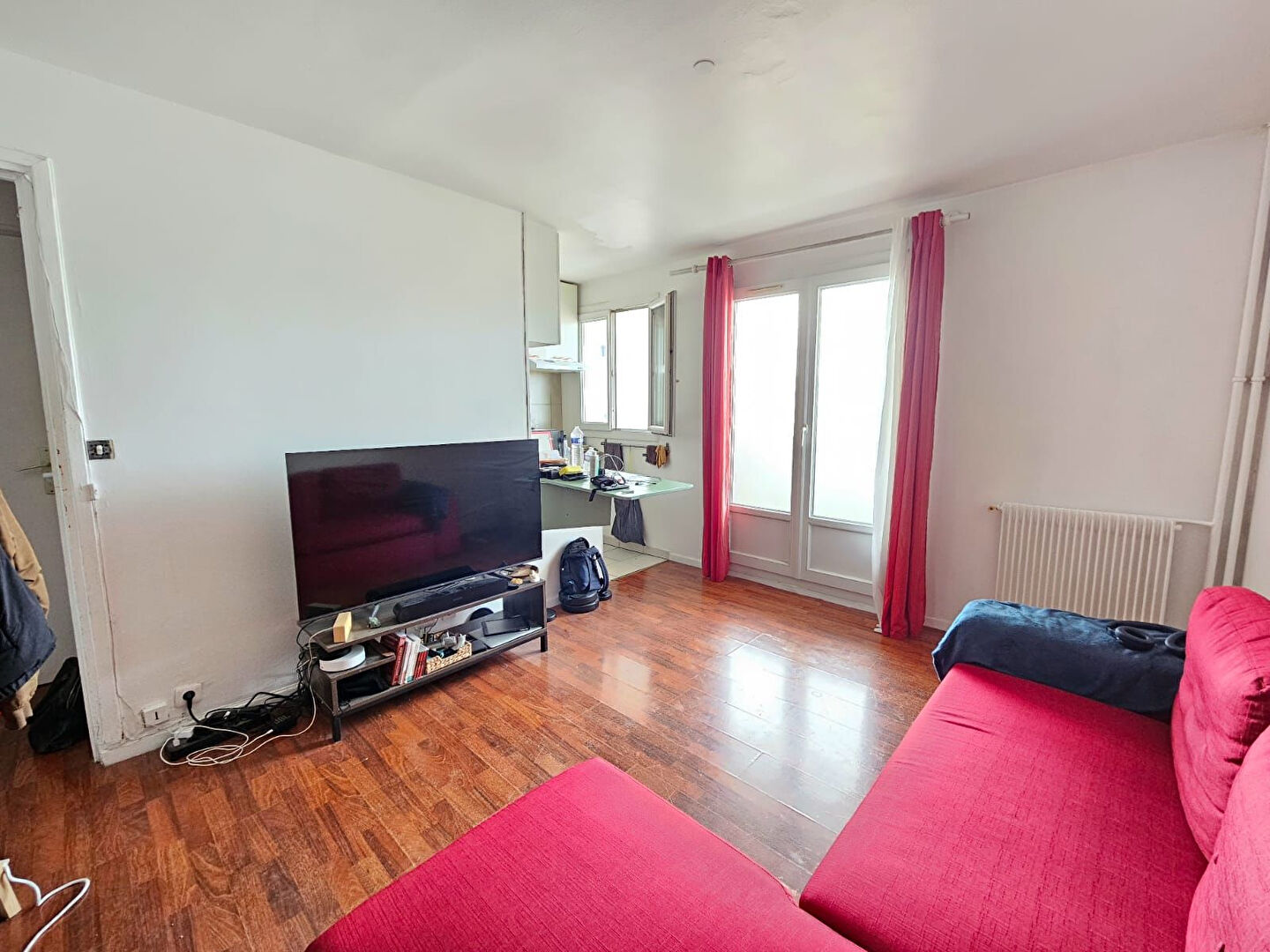 STUDIO + BALCON ** 3 min RUE DALAYRAC ***