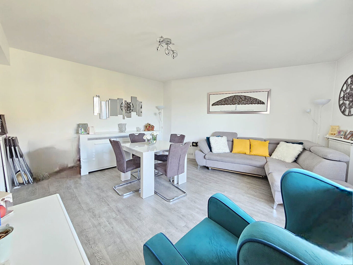 Photo BEAU 3 PIECES + 2 BALCONS + CAVE & PARKING image 4/6