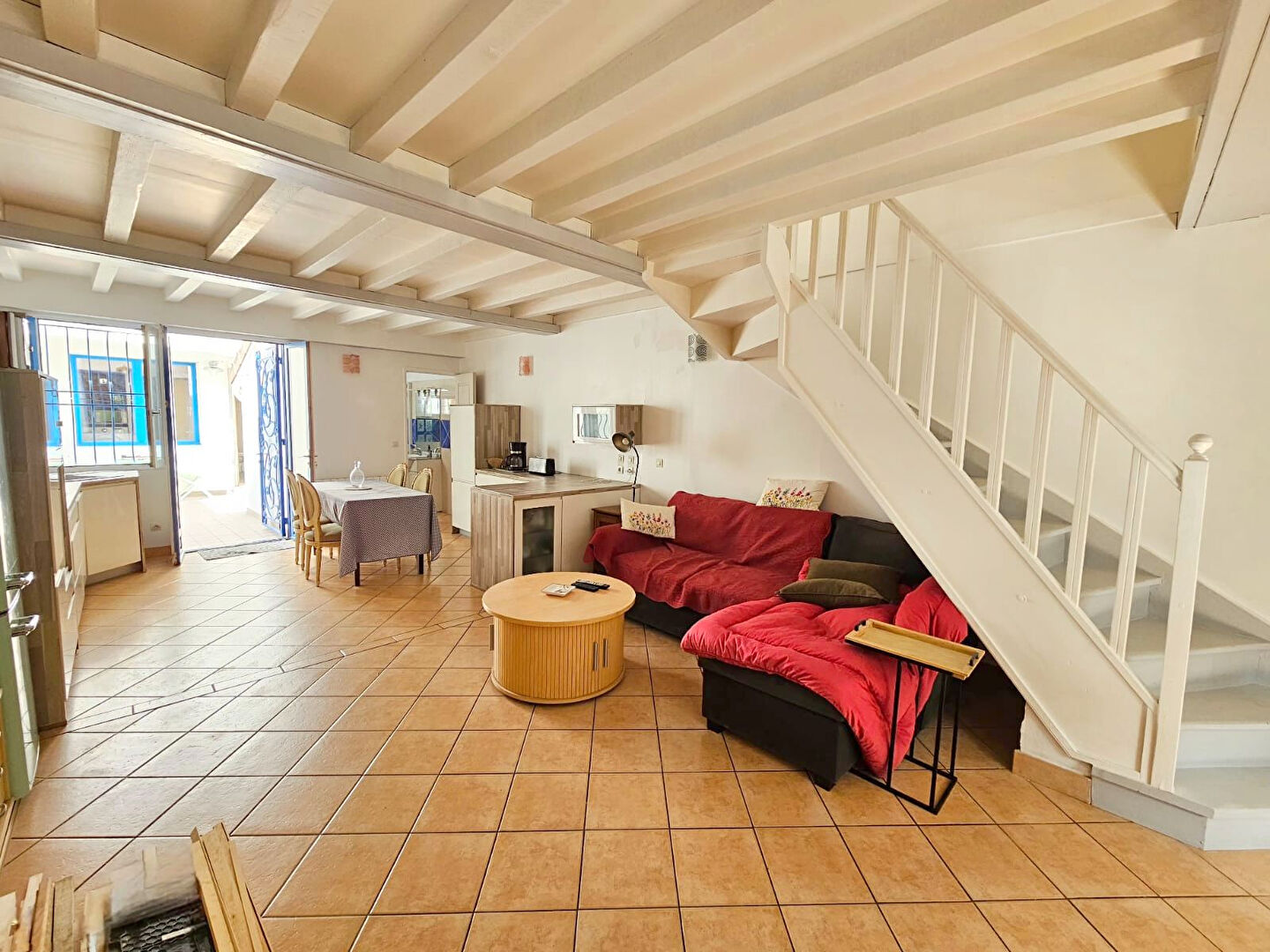 Photo CHARMANTE MAISON 3 PIECES + TERRASSE & DEPENDANCE / ATELIER ** PARAPLUIE / RIGOLLOTS ** image 3/6