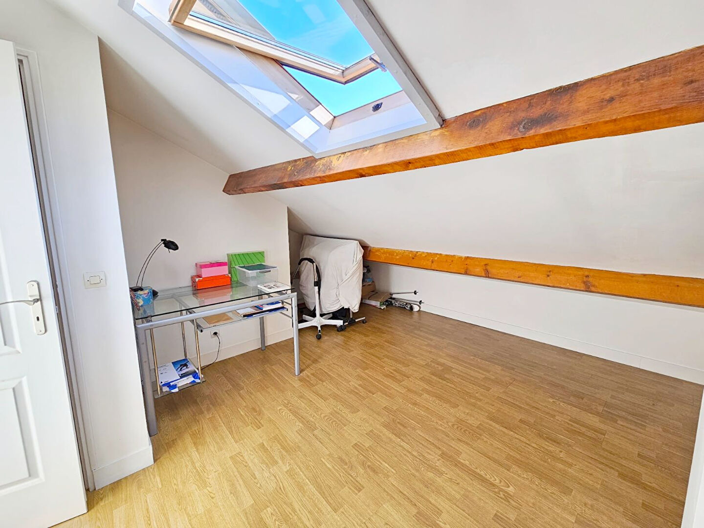 Photo CHARMANTE MAISON 3 PIECES + TERRASSE & DEPENDANCE / ATELIER ** PARAPLUIE / RIGOLLOTS ** image 6/6