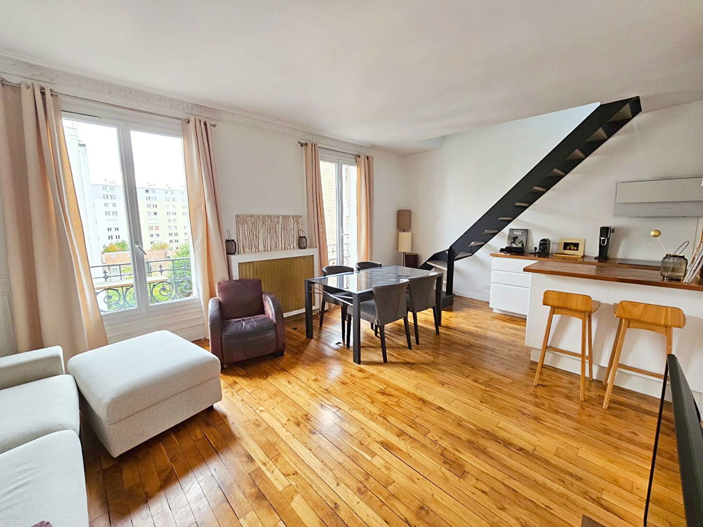 Photo Superbe DUPLEX 4 PIECES + CAVE ** 13 min M° CHATEAU DE VINCENNES ** image 4/6