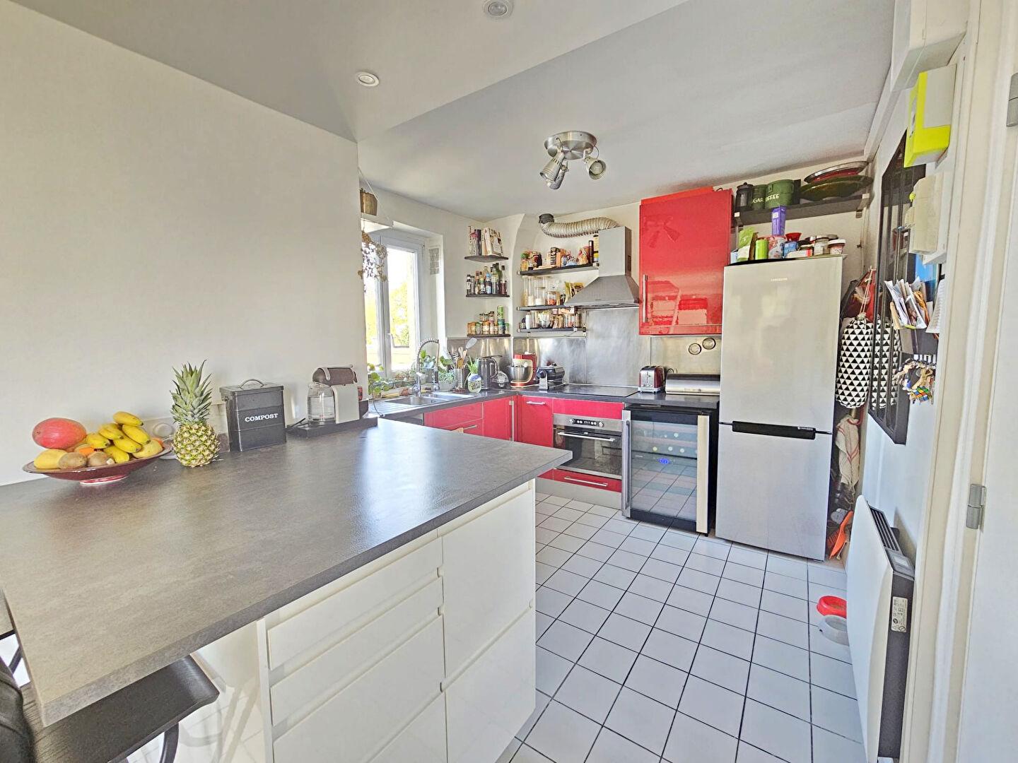 Photo SUPERBE TRIPLEX 3 PIECES + CAVE  ** QUARTIER VILLAGE - 8 min RER A & BOIS ** image 3/6