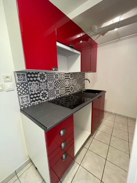 Photo Appartement  T2 St Maixent L'Ecole 55 m². REF 123LCHET image 2/5