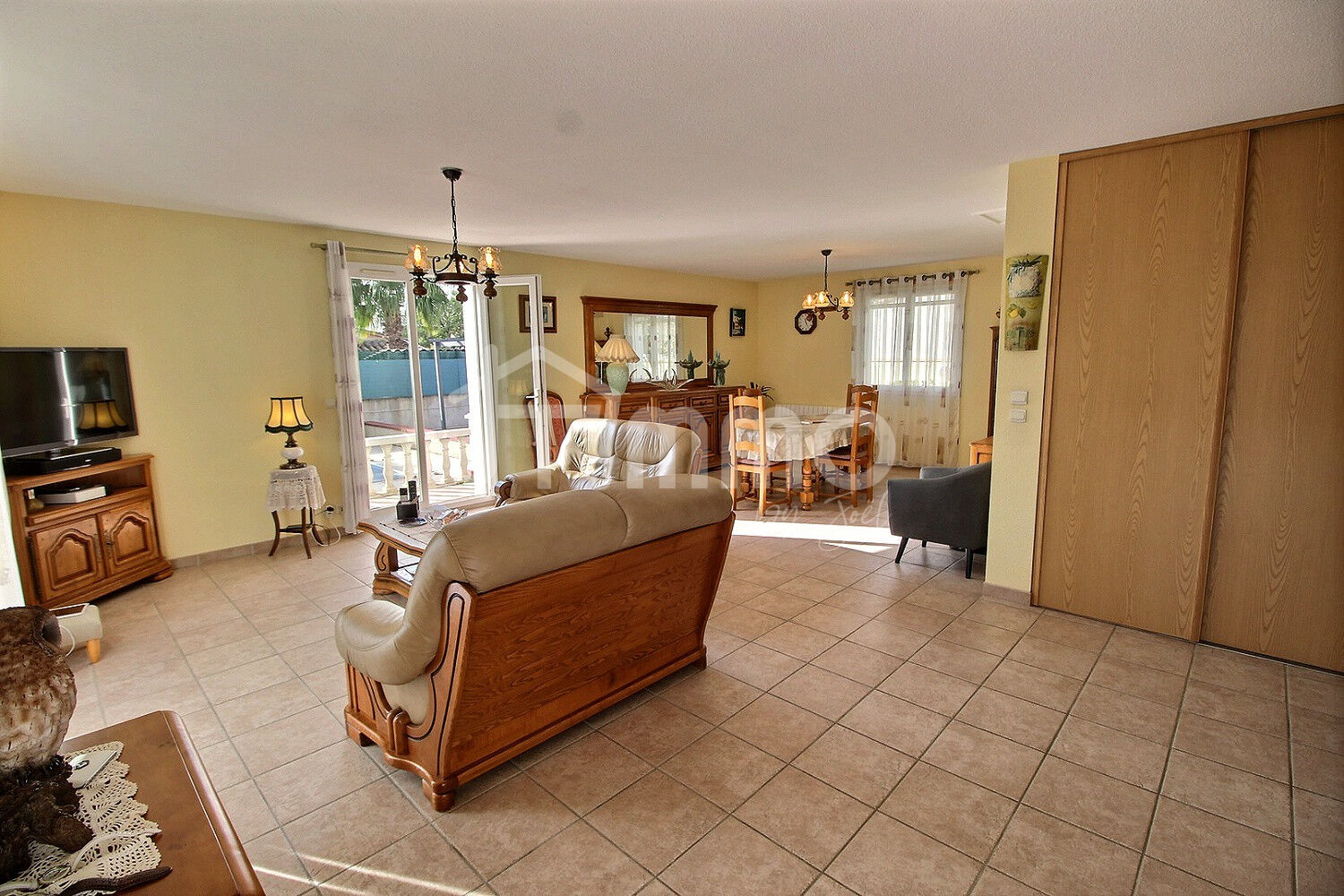 Photo PIA A VENDRE - VILLA DE TYPE F5 SUR TERRAIN 4 FACES AVEC PISCINE image 5/6