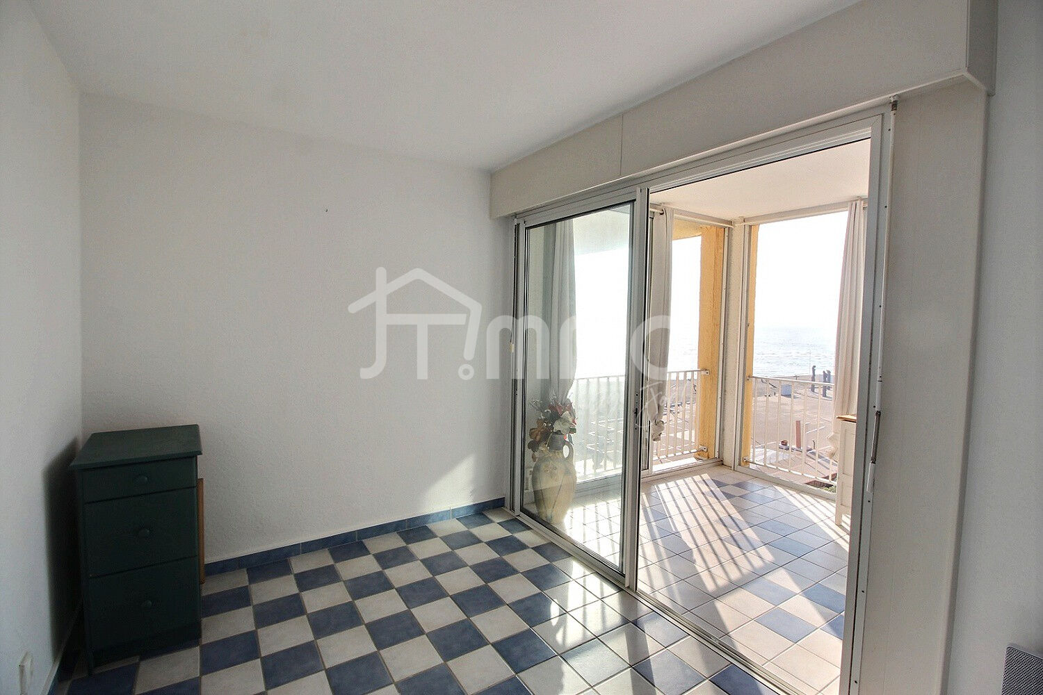 Photo LE BARCARES - Appartement Duplex vue mer en 3 pièces de 59m² avec cave et stationnement image 5/6