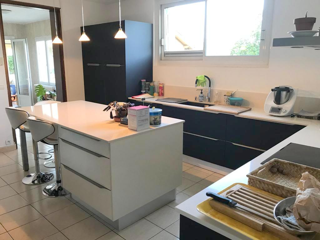 Photo Maison bourgeoise  9 pièce(s) 200 m2 image 5/6