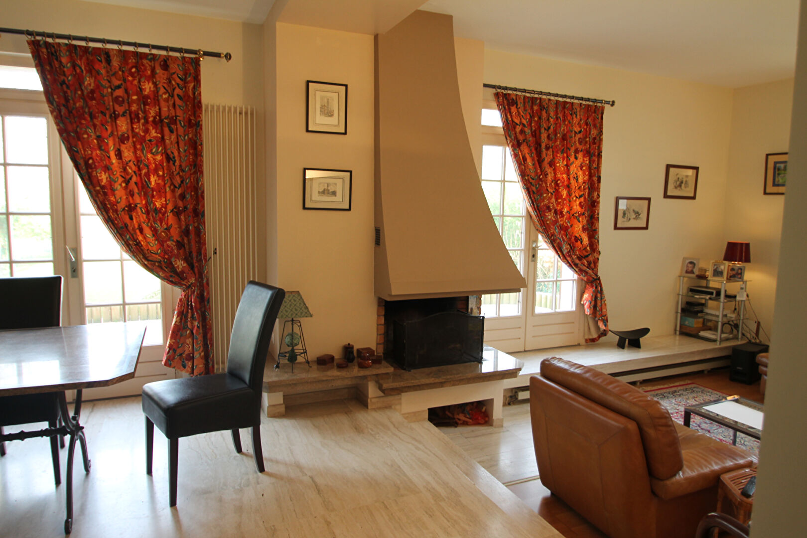 Photo Maison Bois Le Roi 11 pièce(s) 258 m2 image 5/6