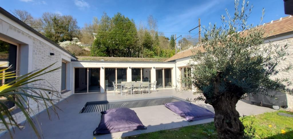 Maison Fontaine Le Port 5 pièce(s) 142 m2