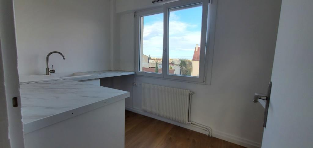 Photo Appartement La Rochette 1 pièce(s) 22.69 m2 image 2/6