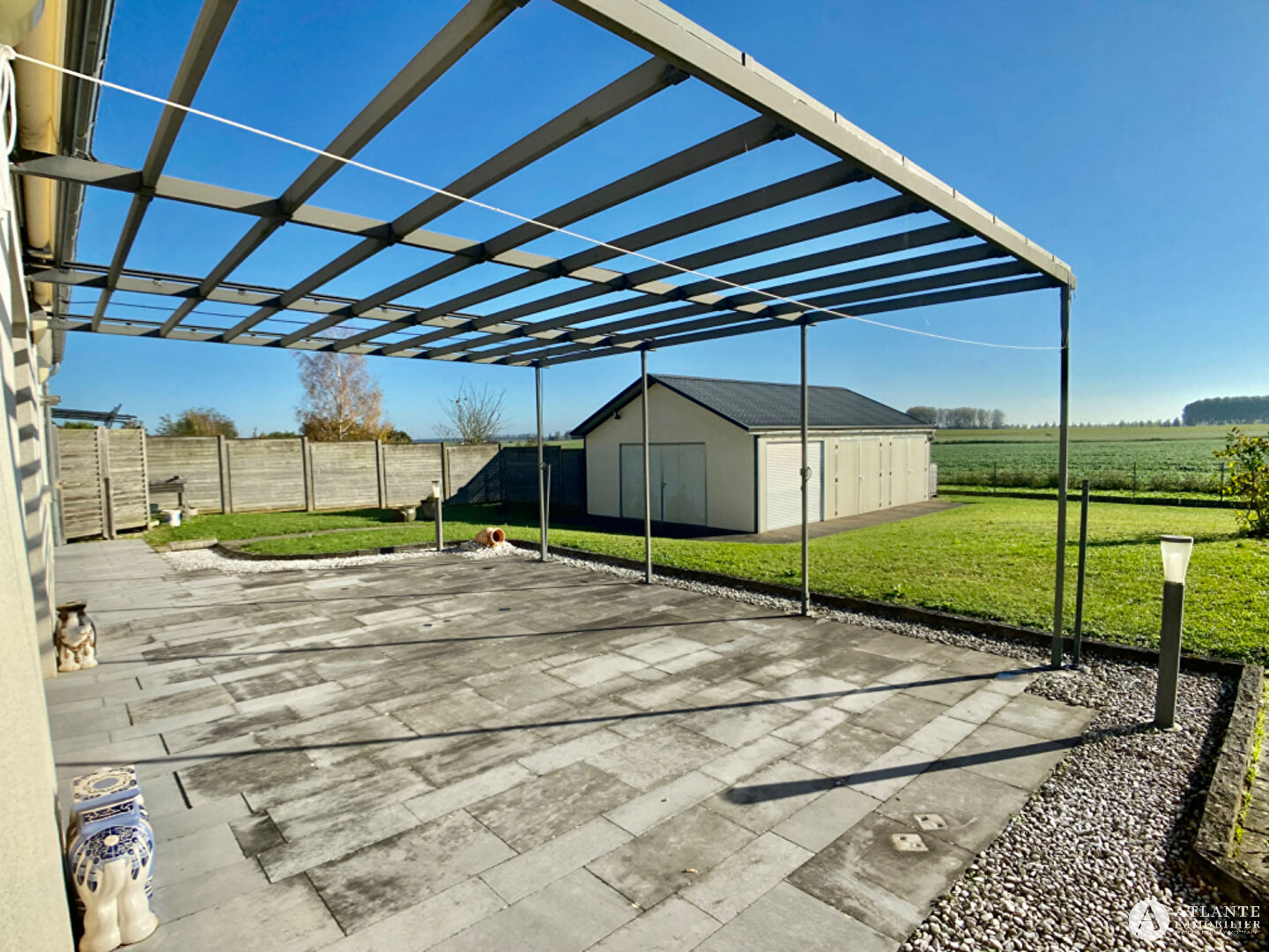 Photo Belle maison dans un cadre paisible... image 2/6