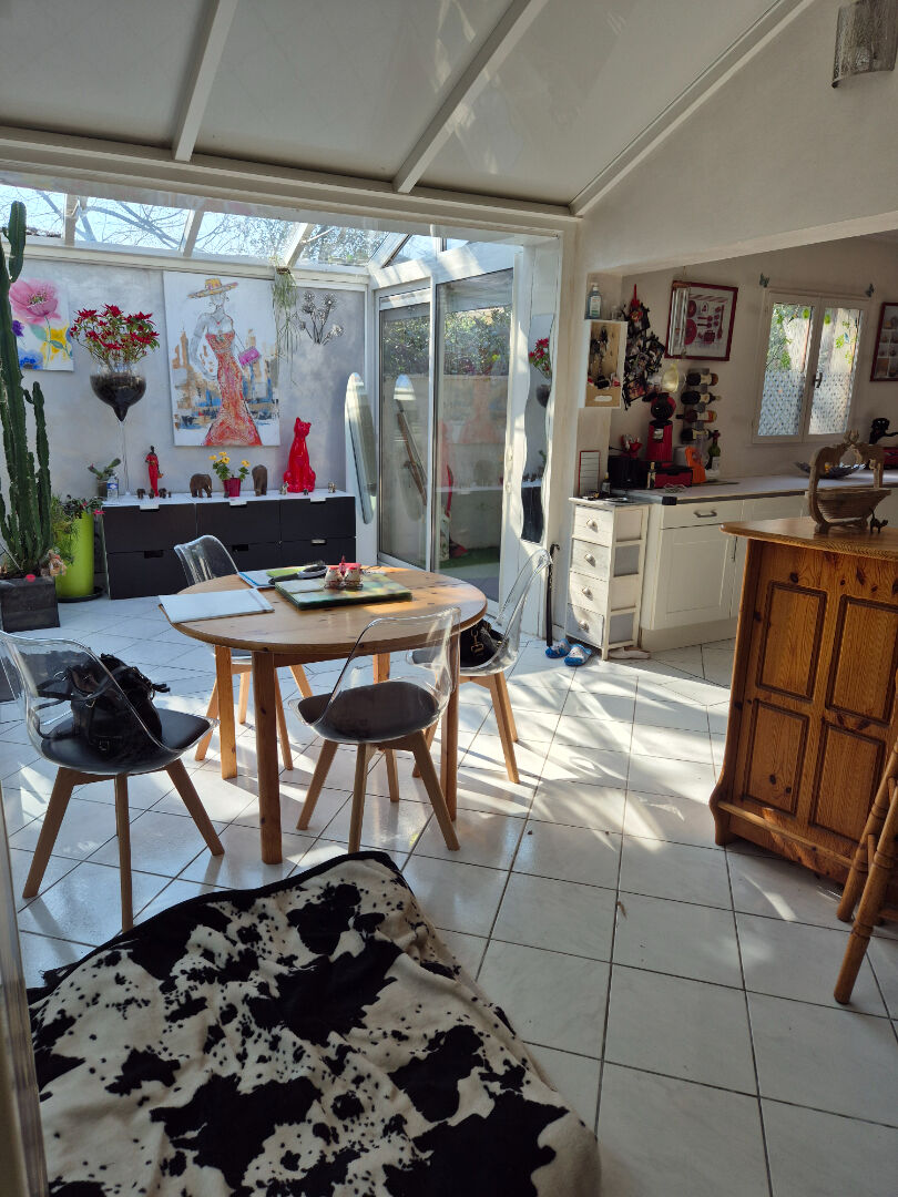 Maison en 2iéme ligne parking et jardinet sans vis à vis