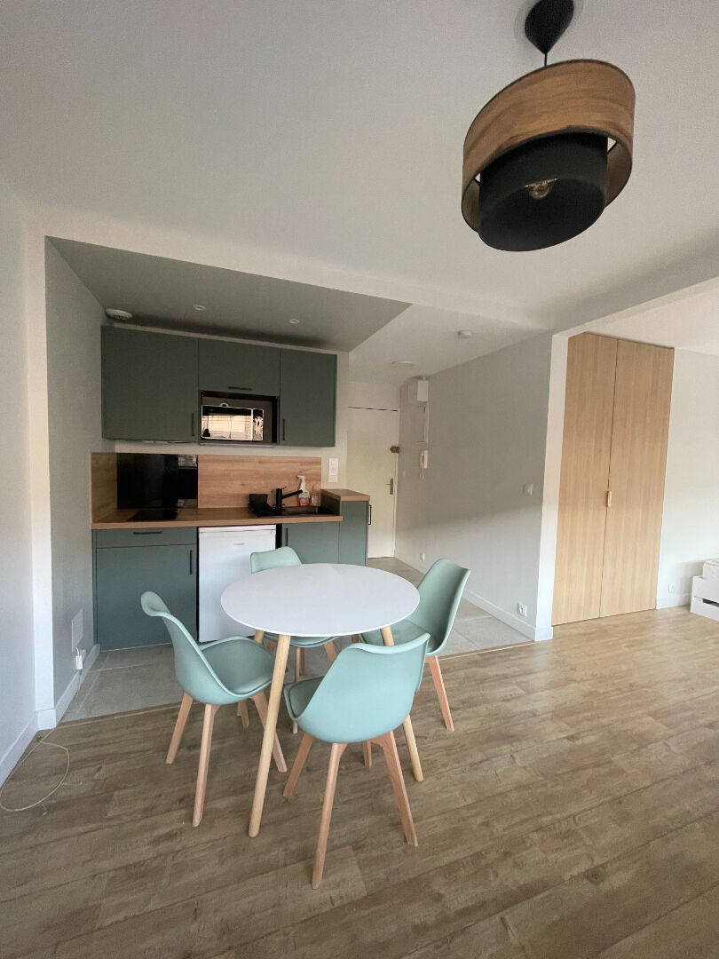 Agence immobilière de CABINET GIRONDIN Bordeaux - Saint Augustin - CABINET GIRONDIN
