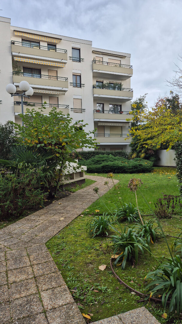 Agence immobilière de CABINET GIRONDIN Bordeaux - Saint Augustin - CABINET GIRONDIN