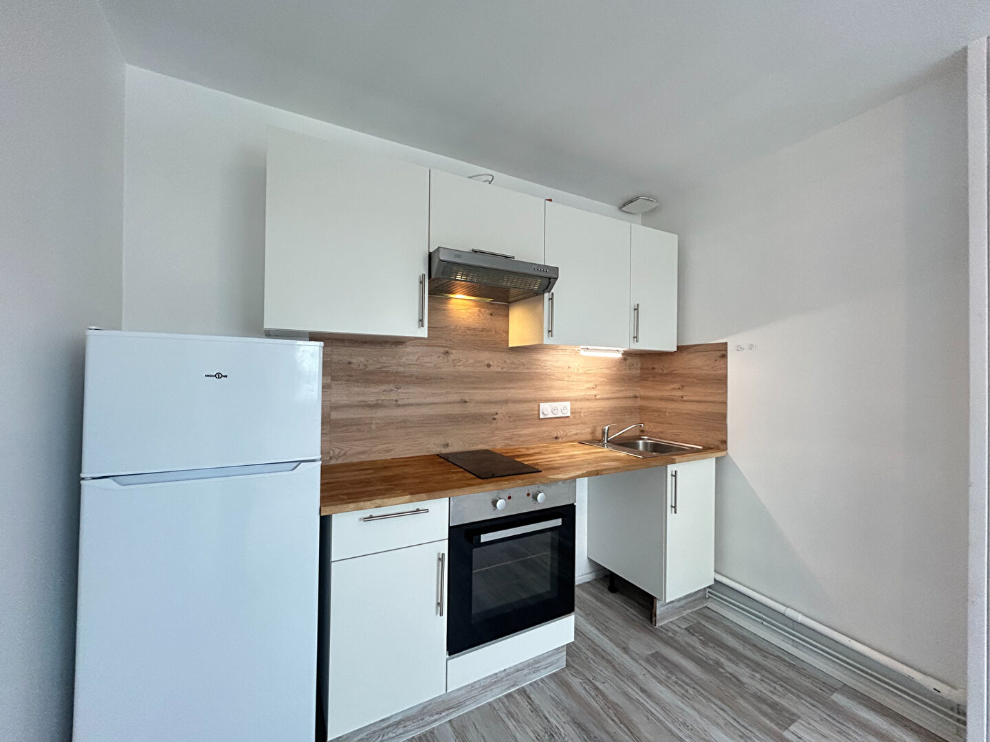 Photo APPARTEMENT 25M² - QUARTIER CLAIRMARAIS - REIMS image 3/5