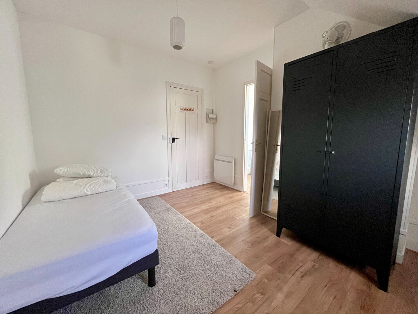 Photo COLOCATION MEUBLÉE 3 PIECES 40M² - REIMS HYPERCENTRE image 5/6