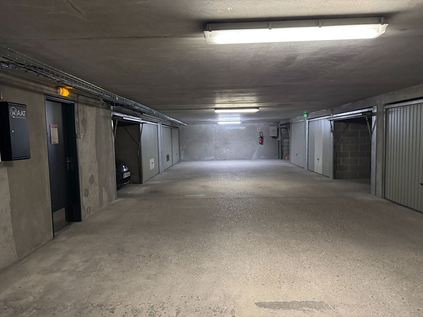 Photo GARAGE DOUBLE EN SOUS-SOL - BOULINGRIN image 2/2