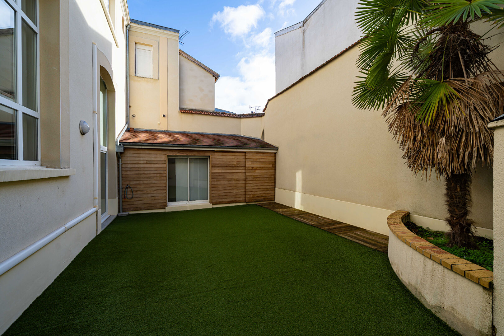 Photo APPARTEMENT FAMILIAL T6 AVEC TERRASSE - 167 M² - SECTEUR BARBÂTRE image 5/6