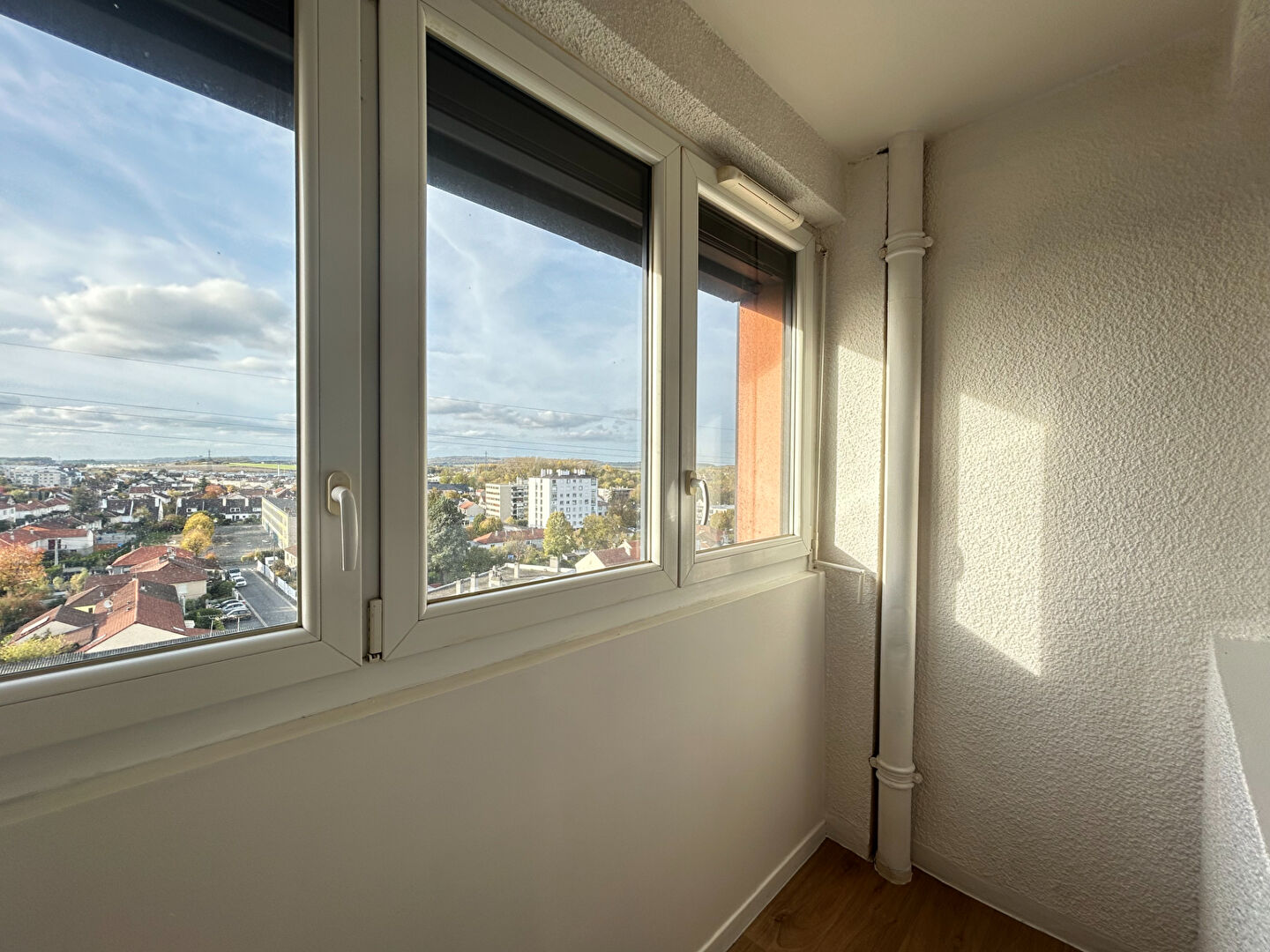 Photo APPARTEMENT T4 - TINQUEUX image 6/6