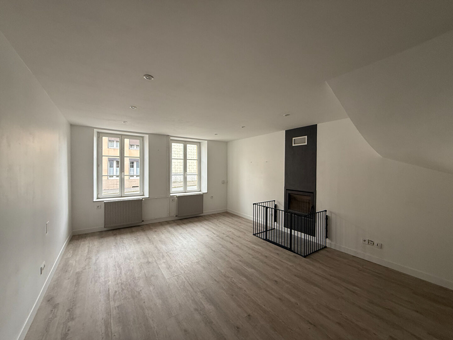 DUPLEX 4 PIÈCES 82.94M² - VIVIER AU COURT