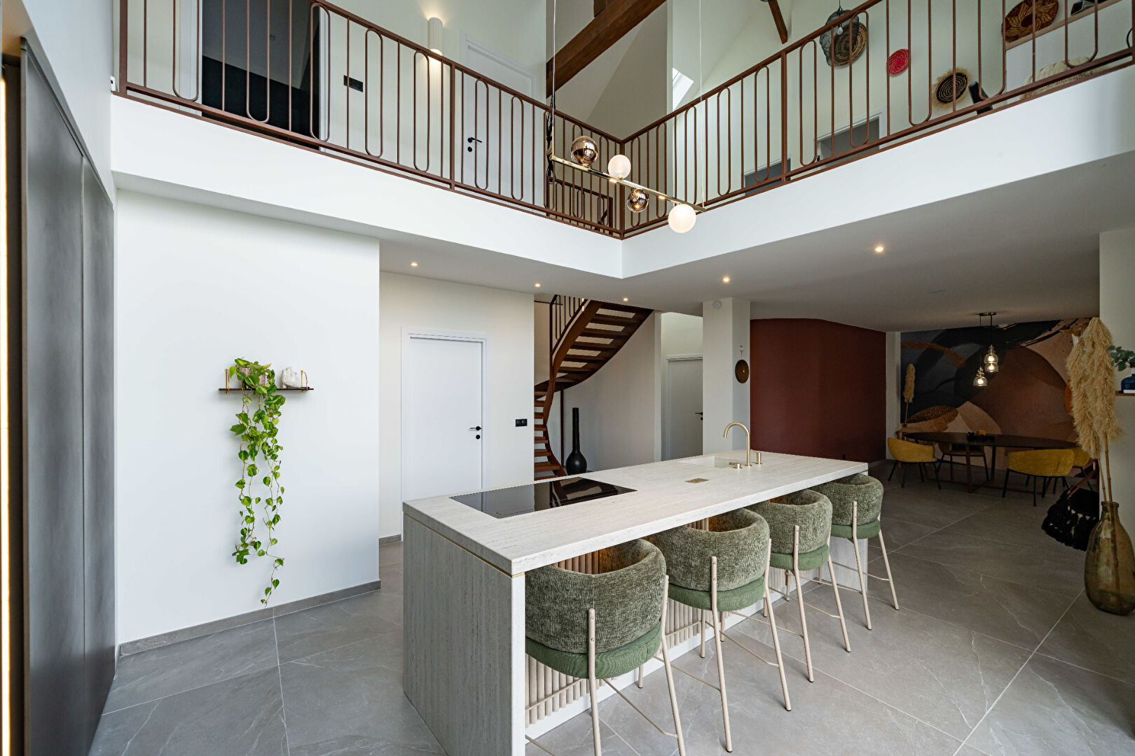 CORP DE FERME RÉNOVÉ AVEC PISCINE  252 m² - 15 MIN REIMS