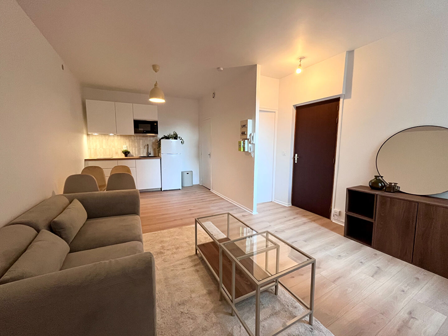 APPARTEMENT MEUBLE T2 32m2 - HYPERCENTRE REIMS